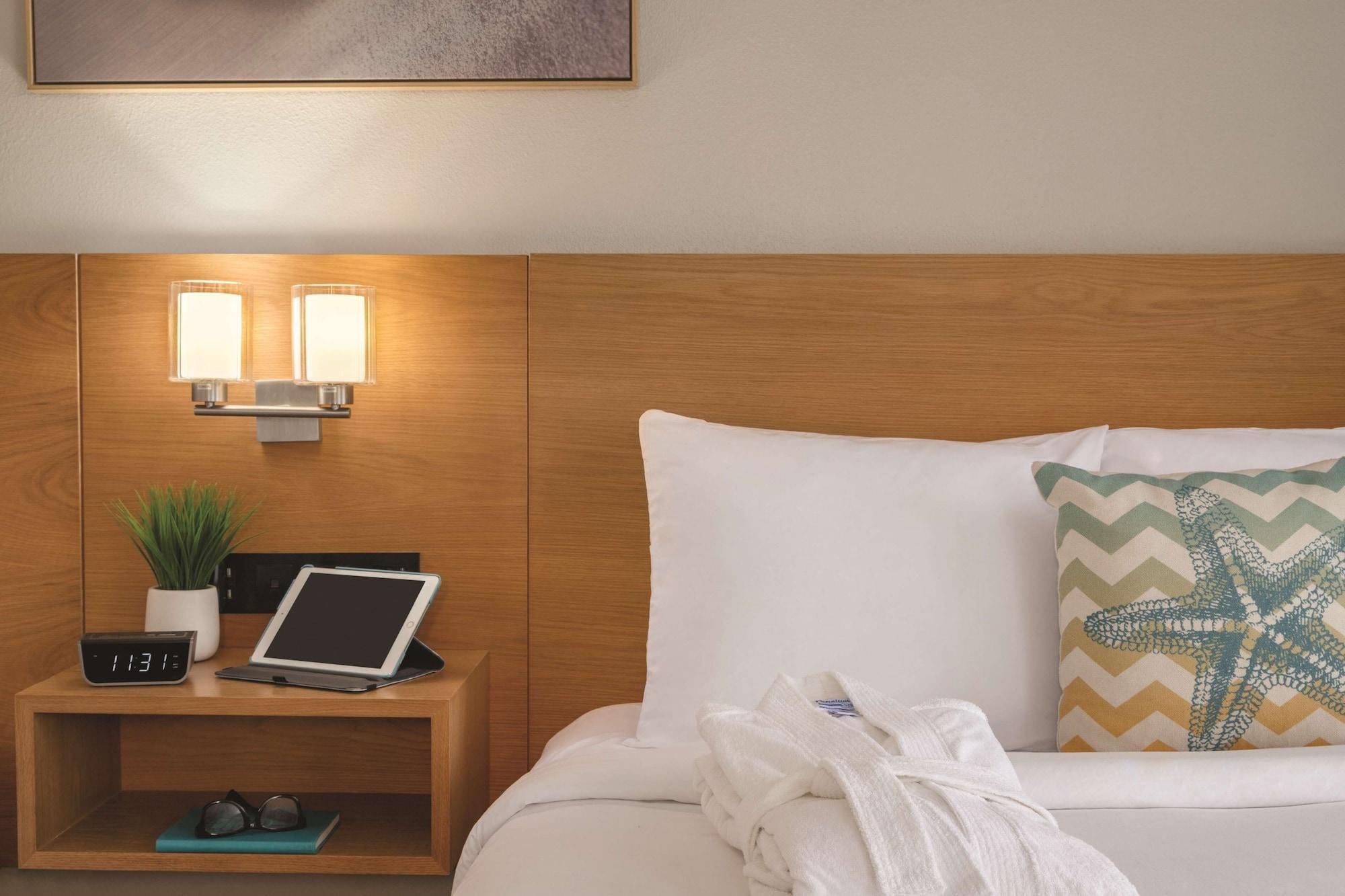 Radisson Beachfront Hotel - Panama City Beach Eksteriør bilde